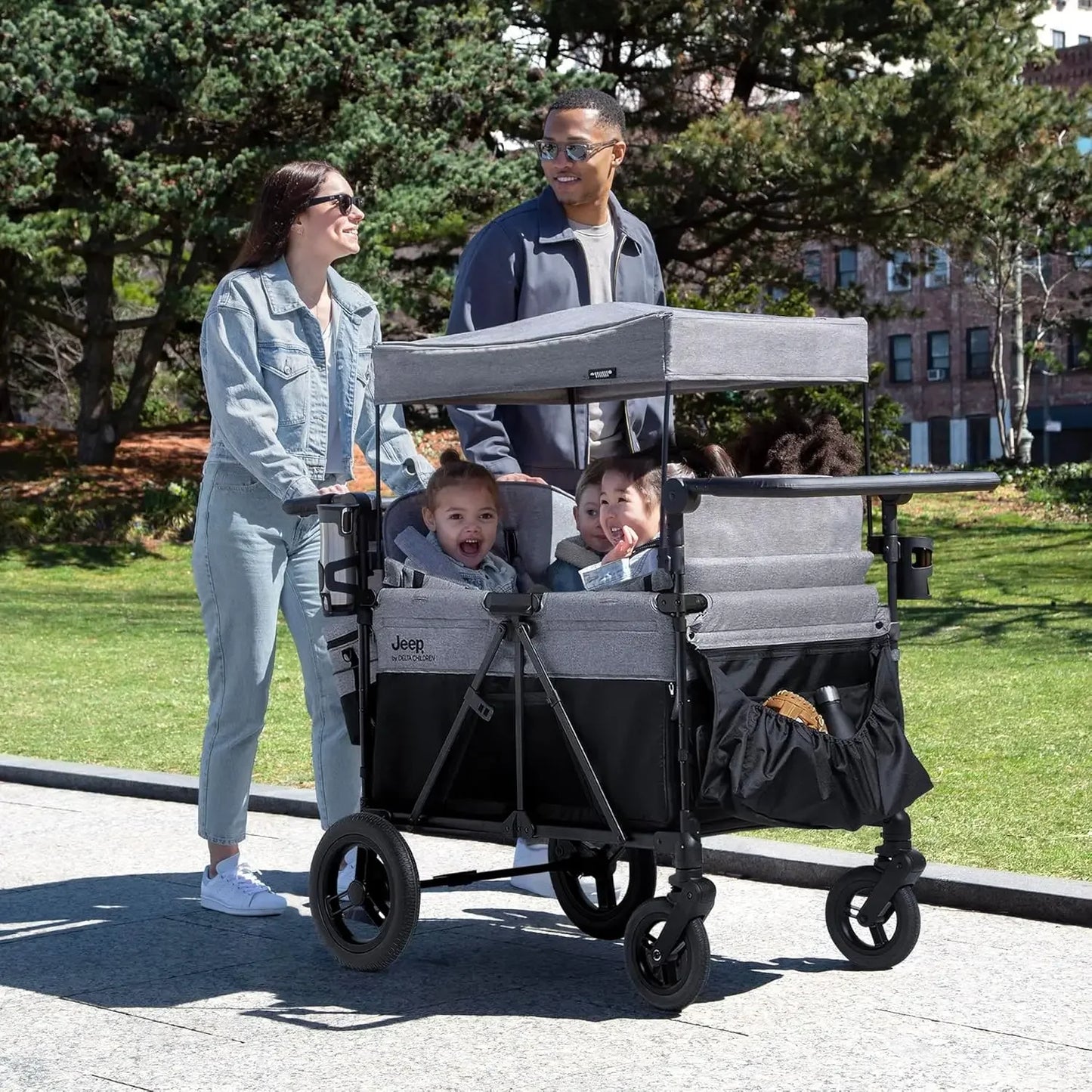 New Products Hot Sale.Deluxe 4 Seater Stroller Wagon