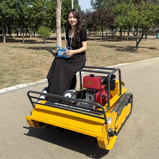 Customized 25hp Remote Control Flail Lawn Mower 100cm Cylinder